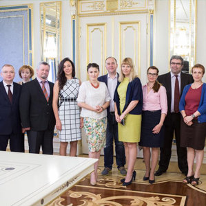 Президент Украины Петро Порошенко подписал Закон об упрощении регистрации лекарств в Украине